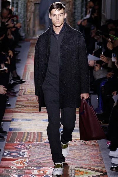 Look 19
